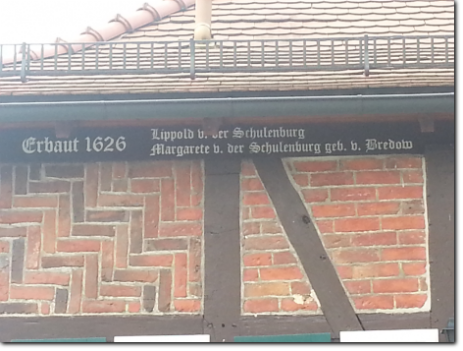 Inschrift am neuen "alten" Schloß...